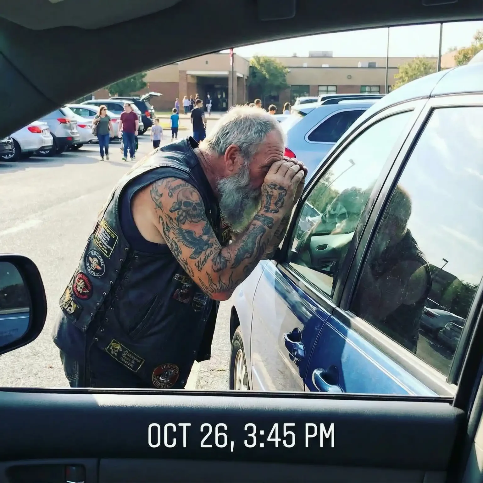 I Caught a Biker Breaking into Cars at My Daughter’s School — And What He Did Next Shocked Me